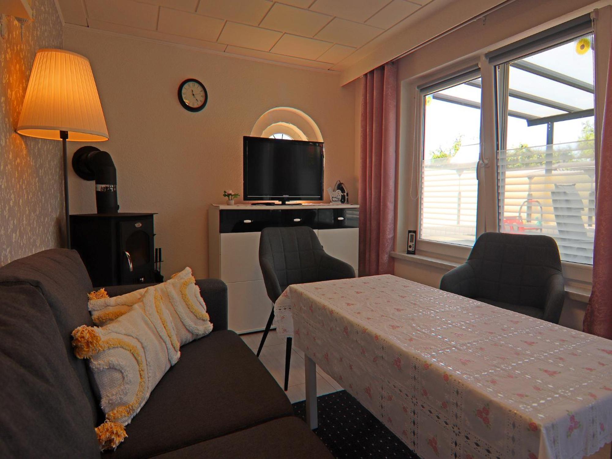 Serene Bungalow In Neubukow With Garden ภายนอก รูปภาพ
